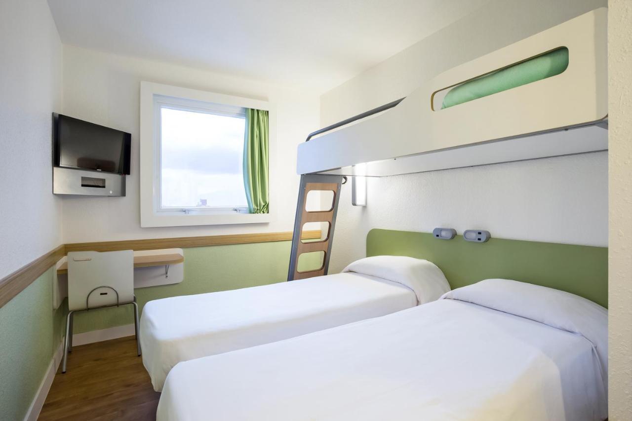Ibis Budget Paris Porte De Vanves Exterior photo