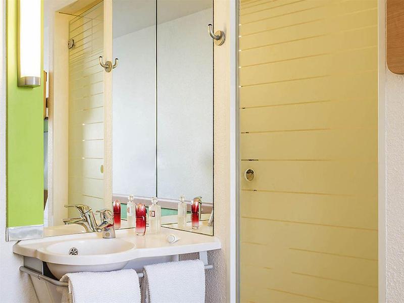 Ibis Budget Paris Porte De Vanves Exterior photo
